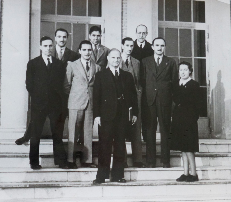 Rise and decline of spanish optical instrument technology: the telescope of the daza de valdés optics institute (1940-1970)